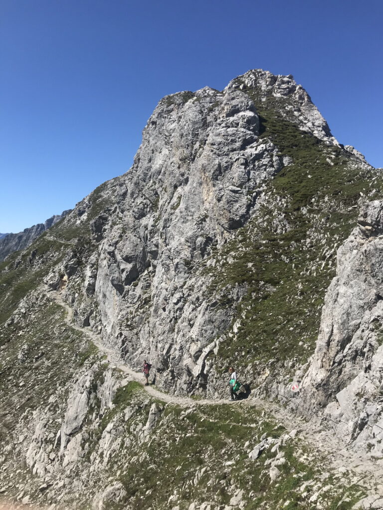 Goetheweg Innsbruck entlang der Felsen im Karwendel