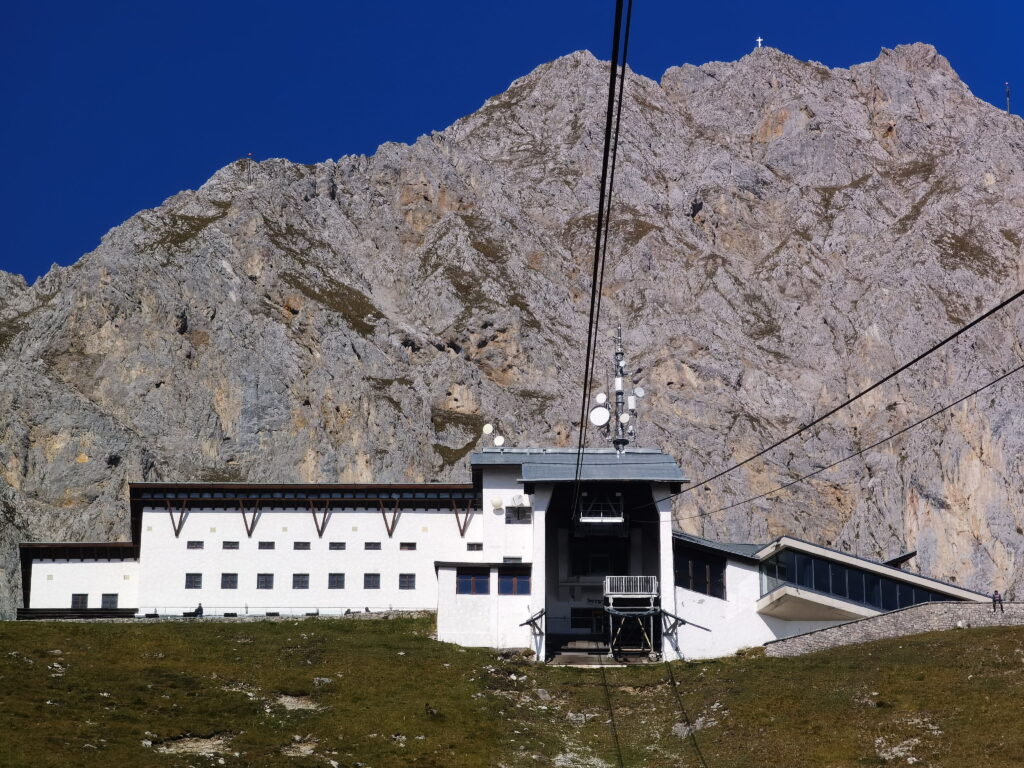 Seegrube Nordkette - mit der Nordkettenbahn kommst du leicht hinauf